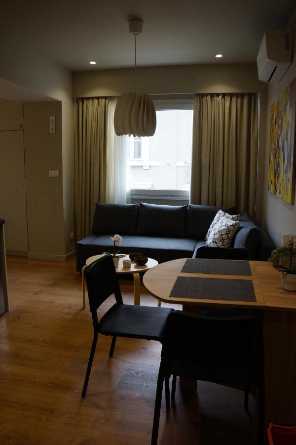 Historic Center Luxury Studio Apartment เอเธนส์ ภายนอก รูปภาพ
